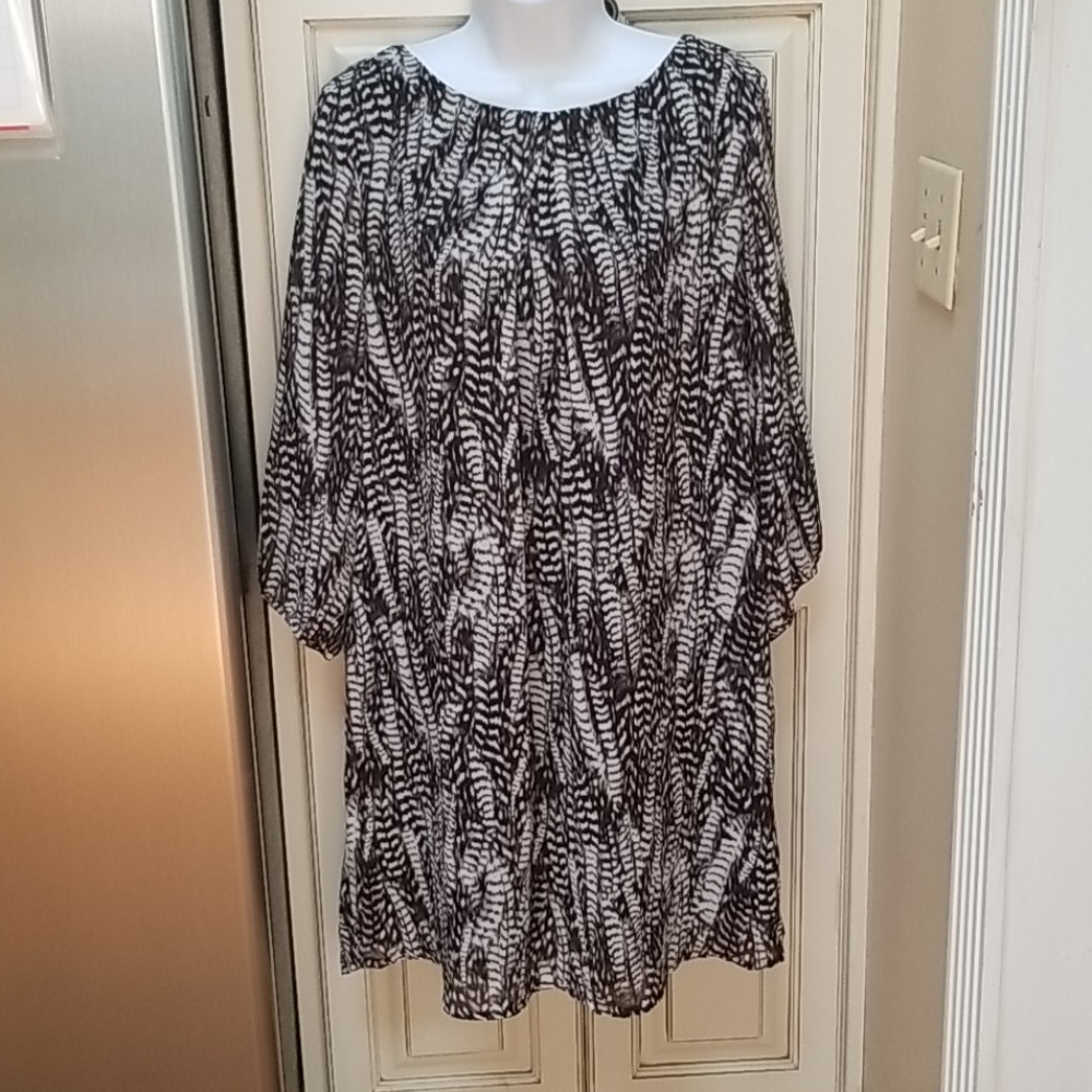 H&M Black and White Pattern Dress
